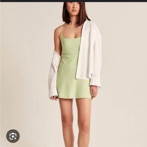 Abercrombie traveler dress size M Petite